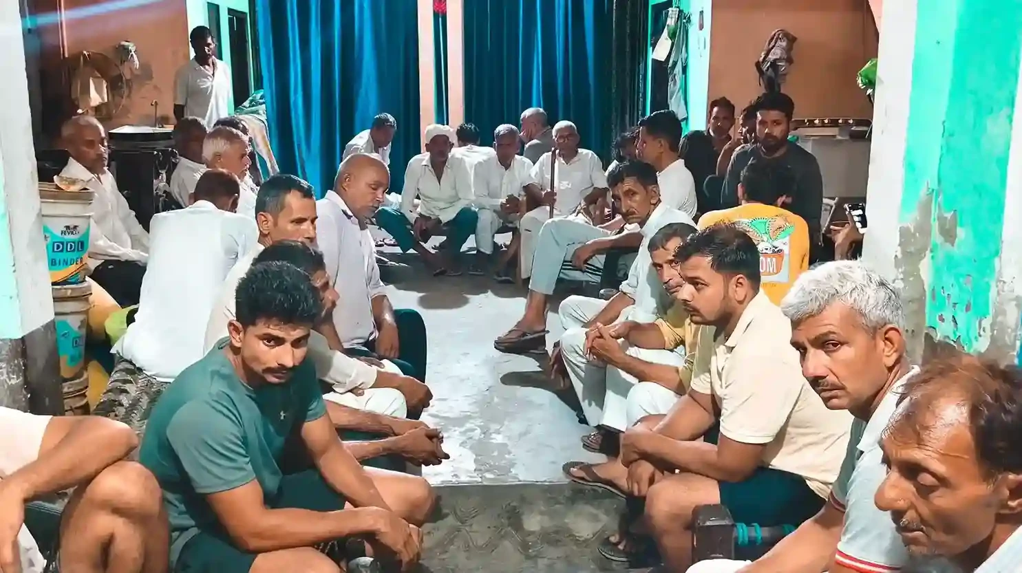 मुजफ्फरनगर: युवक की गुमशुदगी को लेकर पंचायत, जल्द खुलासे की मांग
