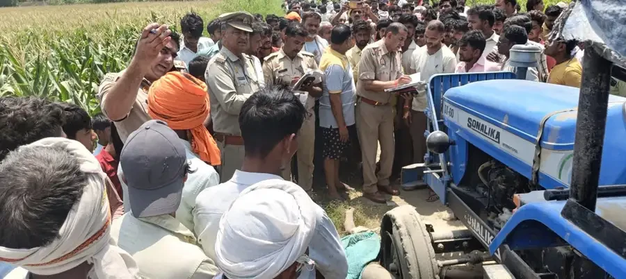 कासगंज: हाईटेंशन लाइन की चपेट में आकर ट्रैक्टर चालक की मौत
