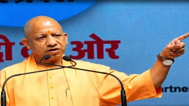 कानून-व्यवस्था पर सख्त हुए सीएम योगी, 8 जिलों के अधिकारियों से मांगा जवाब