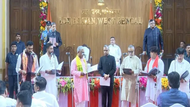 पश्चिम बंगाल में भाजपा का पहला कैबिनेट विस्तार, 35 मंत्रियों ने ली शपथ