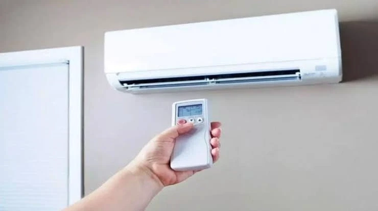 गर्मी में AC का सही उपयोग कैसे करें? जानें कितना तापमान है सुरक्षित