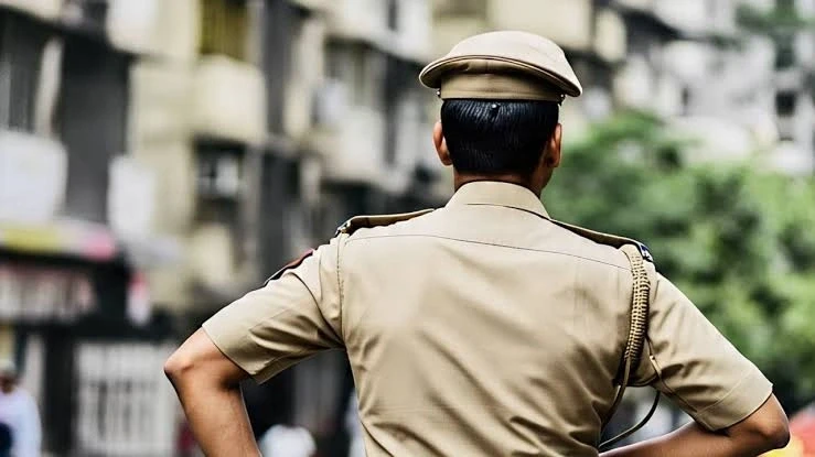 मुरादाबाद: मृत व्यक्ति का शांतिभंग में चालान, कोर्ट में पुलिस की फजीहत