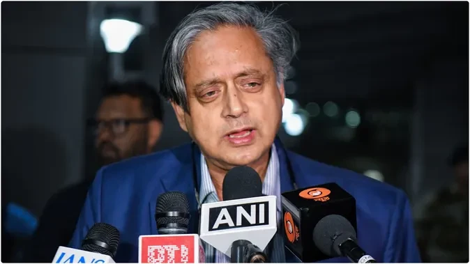 नीट विवाद: थरूर बोले- यह पूरी पीढ़ी के साथ विश्वासघात है