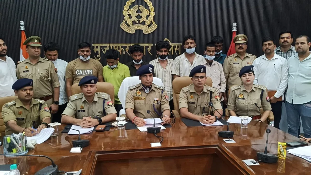 मुजफ्फरनगर में यूरिया कालाबाजारी गिरोह का भंडाफोड़, 8 गिरफ्तार