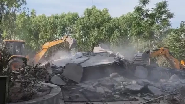रुद्रपुर में अवैध निर्माणों पर बड़ी कार्रवाई, 200 भवनों पर ध्वस्तीकरण आदेश