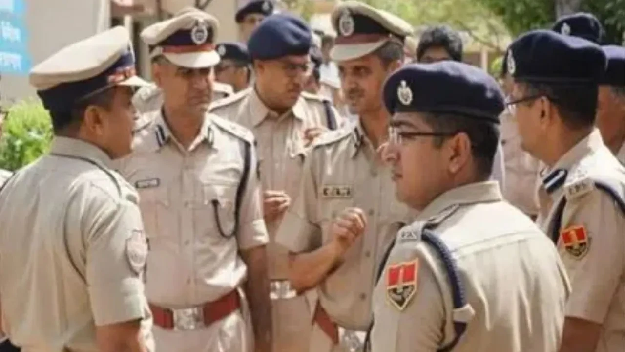 यूपी पुलिस में बड़ा फेरबदल, 206 डिप्टी एसपी के हुए तबादले