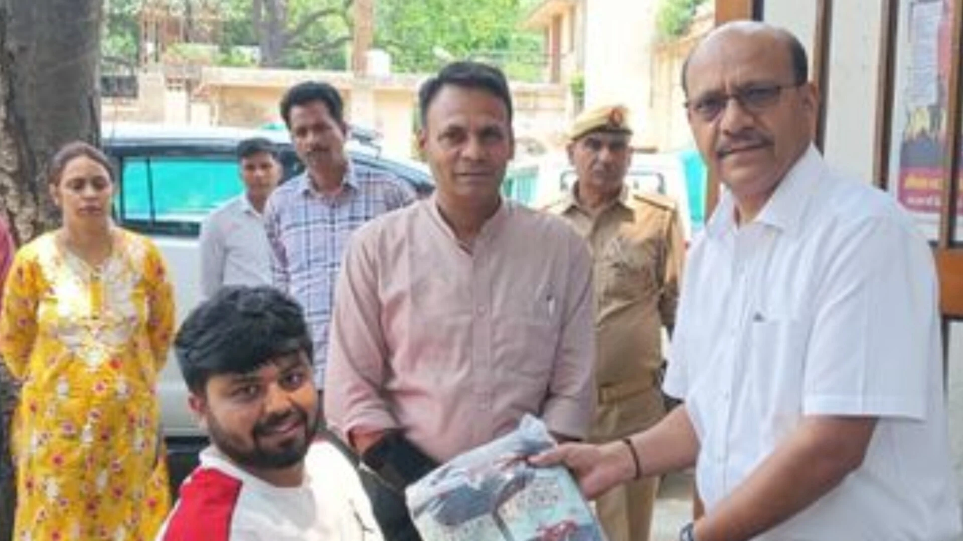 मुजफ्फरनगर: नवनीत कड़ियान ने राष्ट्रीय पैरा टेबल टेनिस में जीता रजत, डीएम ने किया सम्मानित