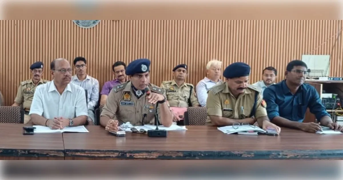 मुजफ्फरनगर: पुलिस भर्ती परीक्षा को लेकर प्रशासन ने कसी कमर, इलेक्ट्रॉनिक गैजेट्स पर बैन