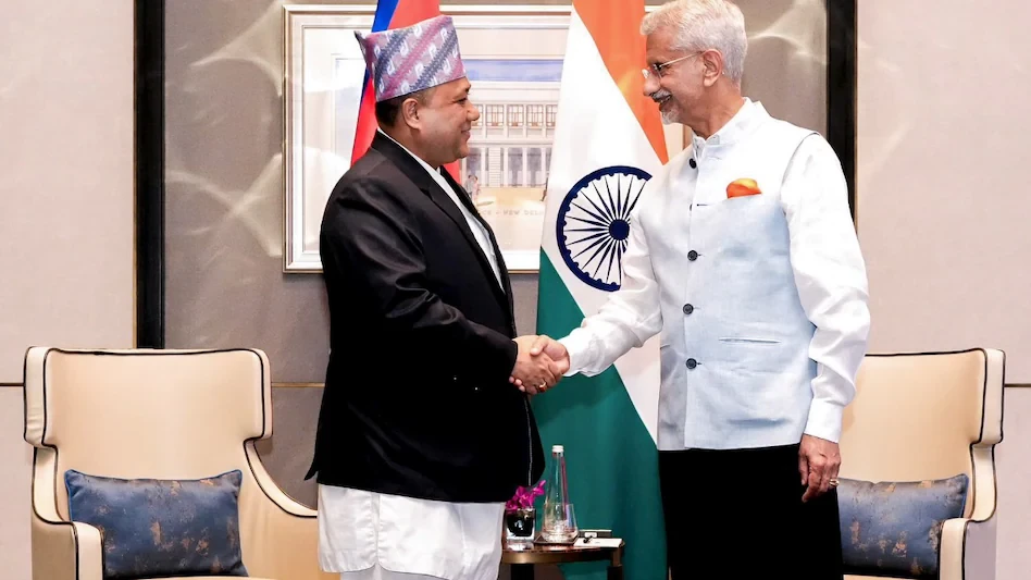 जयशंकर से मुलाकात के बाद बदले नेपाल के सुर, कहा- सहयोग से बढ़ेगा विकास