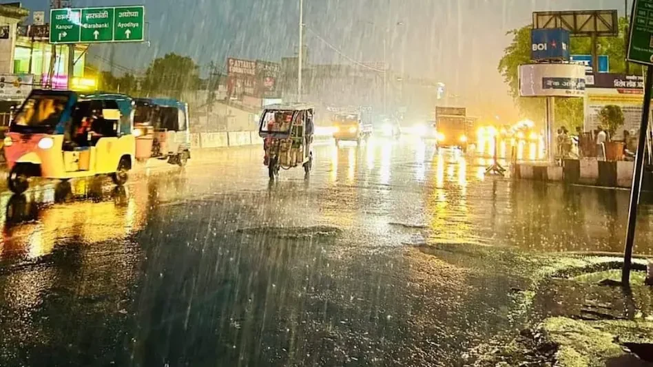 यूपी में मौसम का बड़ा बदलाव: 45 जिलों में आंधी-बारिश का ऑरेंज अलर्ट