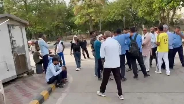 गुरुग्राम में सिटी बस सेवा ठप, 500 ड्राइवर-कंडक्टर हड़ताल पर