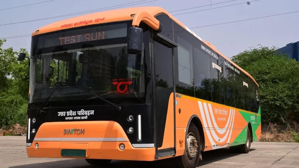 नोएडा-ग्रेनो में आज से दौड़ेंगी इलेक्ट्रिक सिटी बसें, एयरपोर्ट तक 50 रुपये में सफर