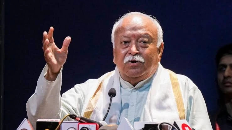 दुनिया सत्य का नहीं, बल्कि ताकतवर का सम्मान करती है: भागवत