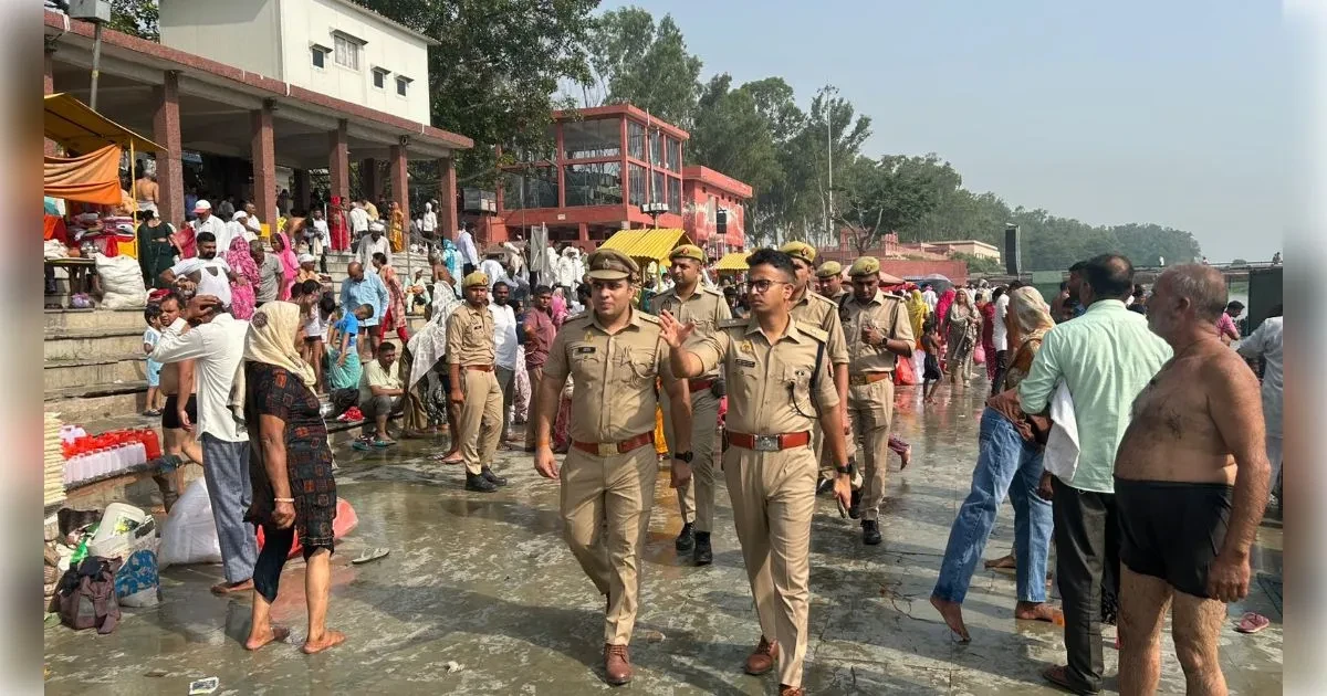 शुक्रताल पहुंचे एसपी ग्रामीण, सोमवती अमावस्या को लेकर सुरक्षा व्यवस्था परखी