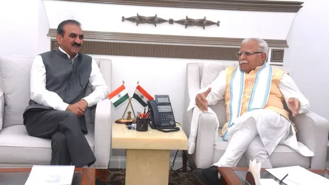 दिल्ली में केंद्रीय मंत्री से मिले सीएम सुक्खू, जलविद्युत रॉयल्टी बढ़ाने की मांग