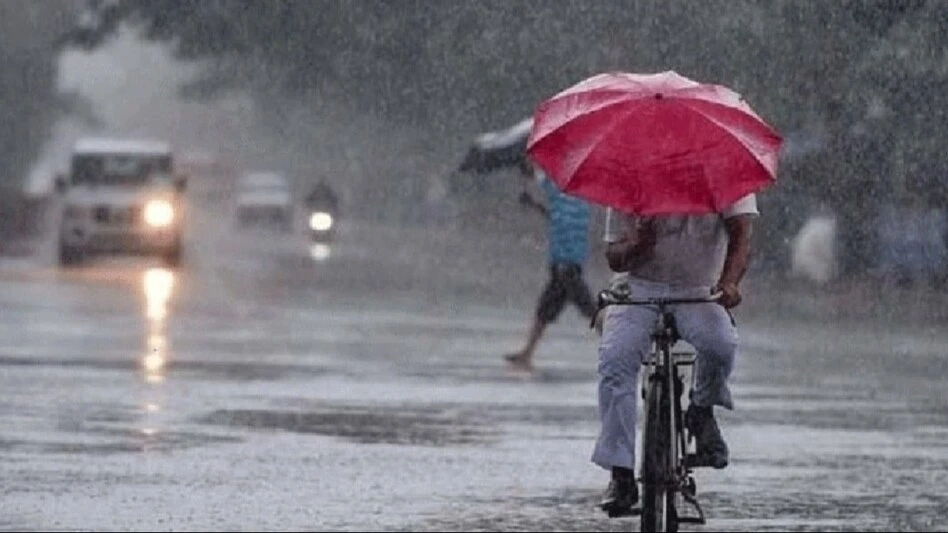 दिल्ली-एनसीआर में बदलेगा मौसम, बारिश और तेज हवाओं का अलर्ट