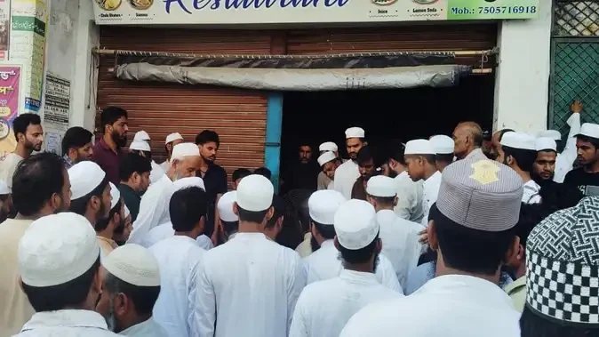मुजफ्फरनगर: तेज रफ्तार कार ने स्कूटी को मारी टक्कर, मां-बेटे की मौत
