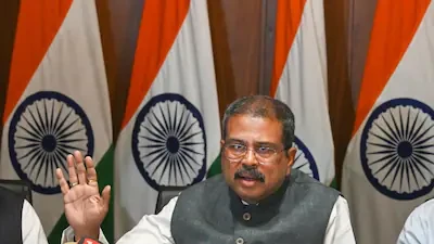 सीबीएसई 12वीं री-इवैल्यूएशन रिजल्ट जल्द होगा जारी, शिक्षा मंत्री ने दी जानकारी