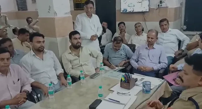 मुजफ्फरनगर में ग्रामीण बस सेवा और डग्गामार वाहनों का विवाद सुलझा, संचालन नियम तय