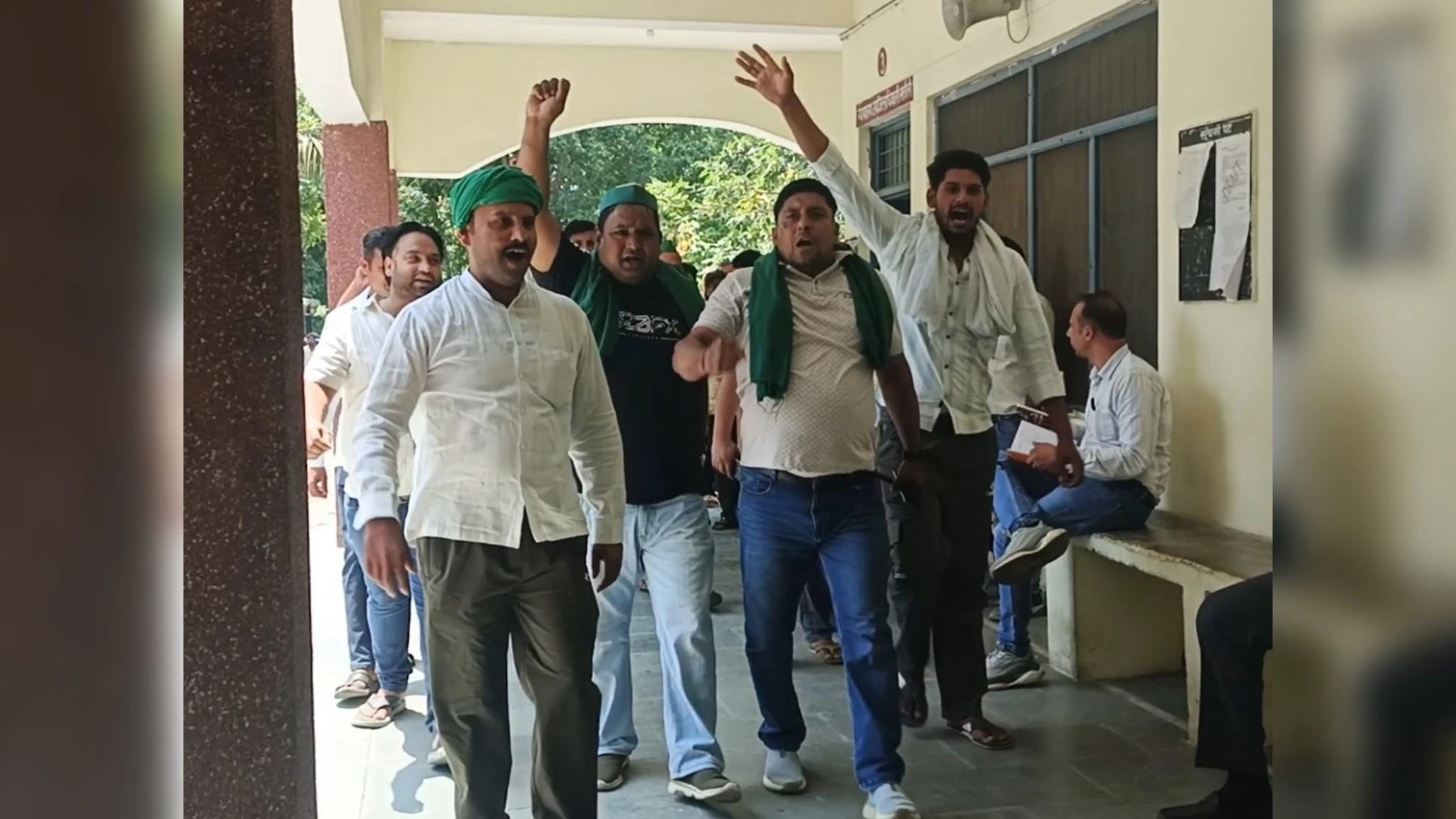 मुजफ्फरनगर: भाकियू की बैठक में बिजली, पुलिस और तहसील से जुड़ी समस्याएं उठीं