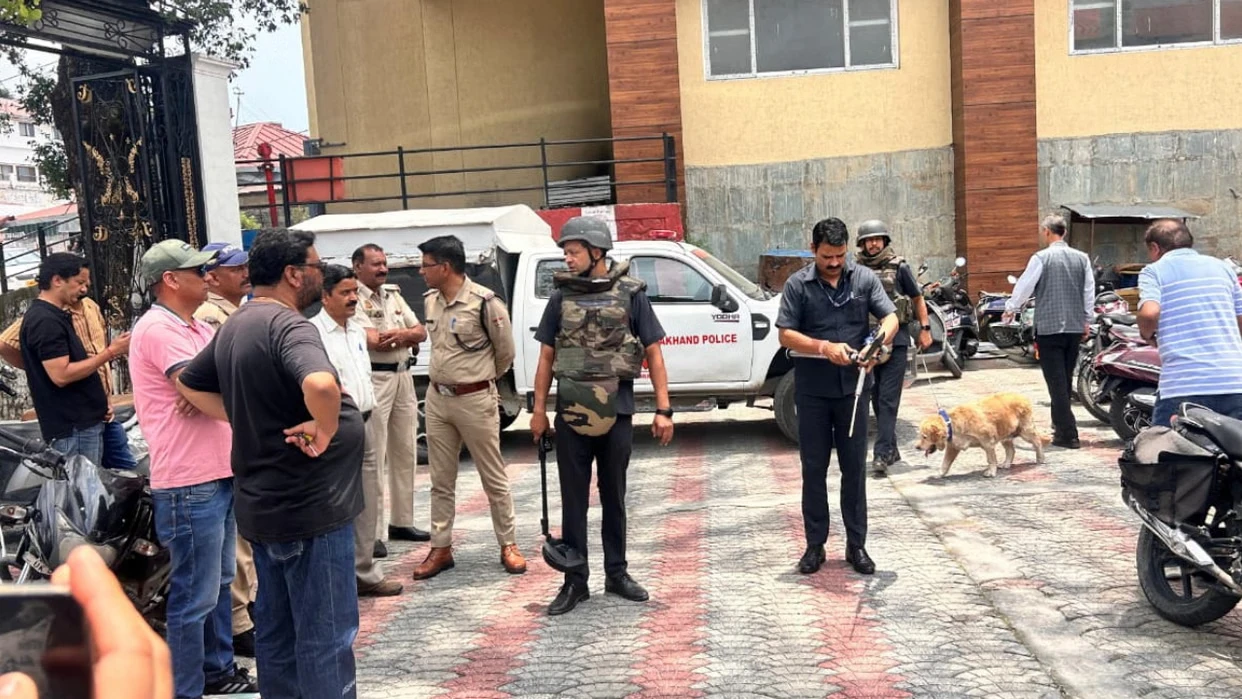 देहरादून: कई थानों को बम से उड़ने की धमकी, इंस्टाग्राम आईडी से पोस्ट वायरल