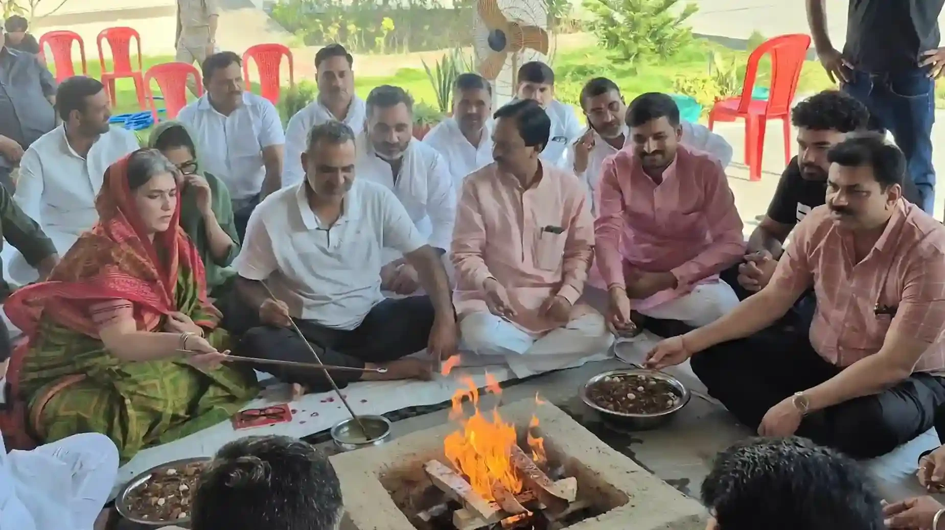 मुजफ्फरनगर: काऊ सेंचुरी में हवन-पूजन के साथ मनाया गया पूर्व मंत्री का जन्मदिन