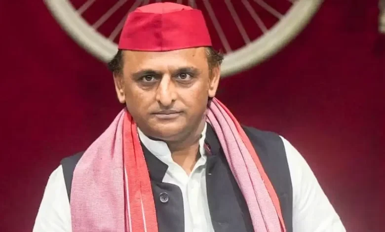 ‘एसआईटी का मतलब शेयर इन थेफ्ट’: चढ़ावा विवाद पर अखिलेश यादव का भाजपा पर हमला