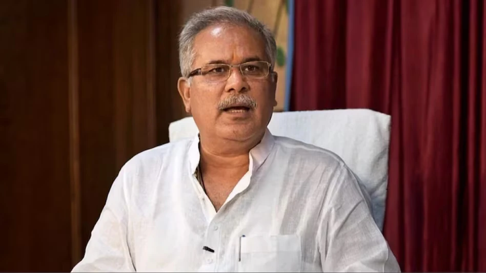 पेंड्रा पहुंचे भूपेश बघेल, सर्राफा व्यापारी प्रदीप सोनी के परिजनों से की मुलाकात