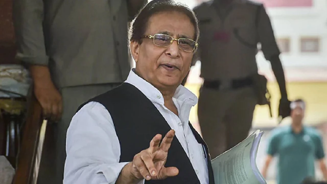 आजम खां को बड़ा झटका, आयकर विभाग ने रद्द किया जौहर ट्रस्ट का रजिस्ट्रेशन