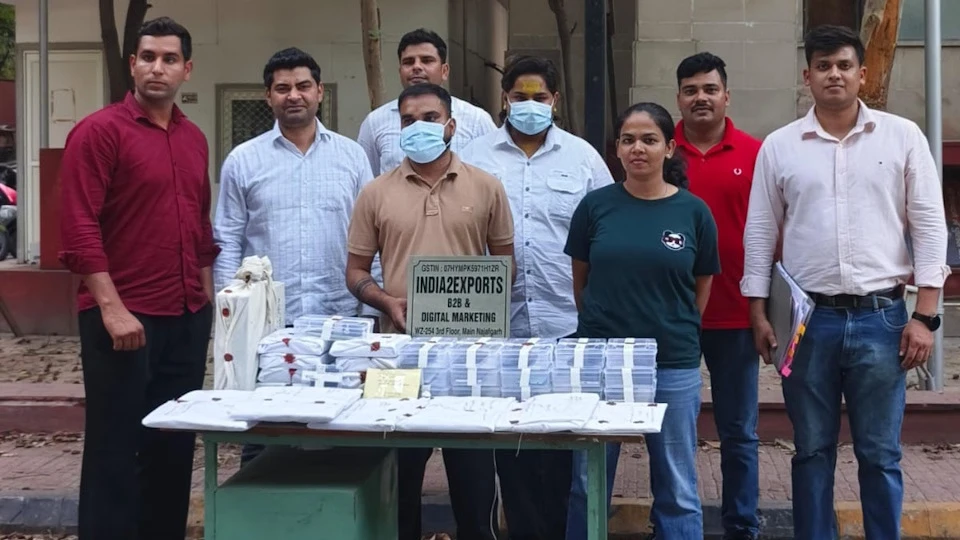 दिल्ली पुलिस ने फर्जी एक्सपोर्ट कॉल सेंटर का किया भंडाफोड़, 18 साइबर ठग गिरफ्तार