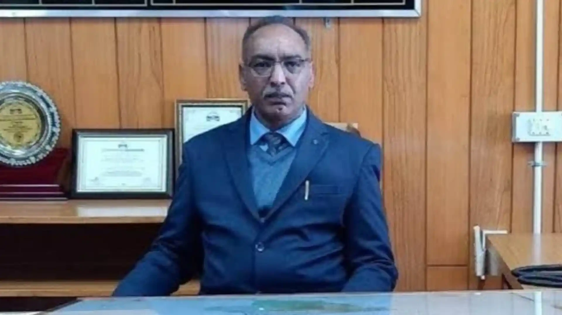 हिमाचल में प्रशासनिक फेरबदल, अमरजीत सिंह को मिला गृह विभाग का अतिरिक्त प्रभार