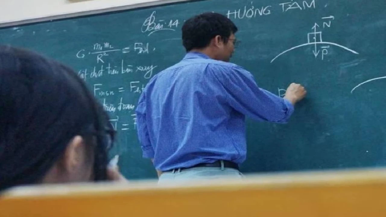 यूपी में बड़ा प्रशासनिक फेरबदल, 65 आईटीआई अनुदेशकों के तबादले