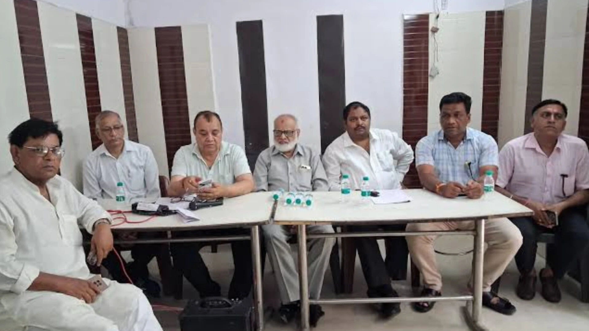 मुजफ्फरनगर: नई रजिस्ट्रेशन नीति के खिलाफ आंदोलन तेज, CM से हस्तक्षेप की मांग
