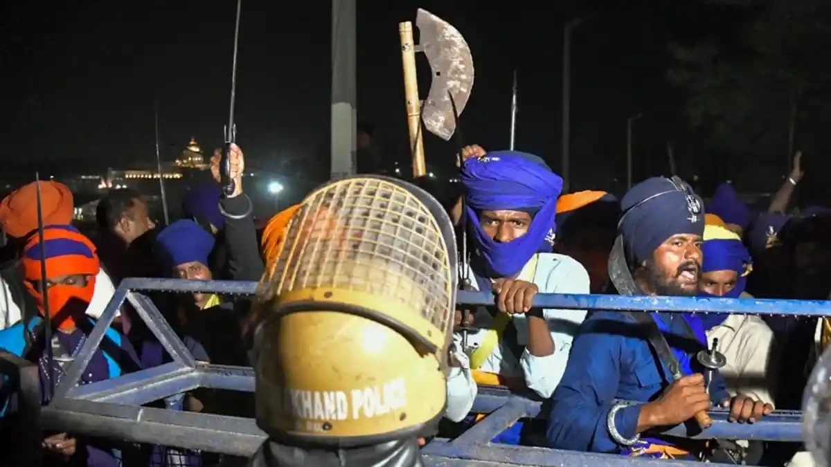 देहरादून कूच के बाद देर रात लौटे पंजाब के निहंग, बातचीत के बाद बनी सहमति