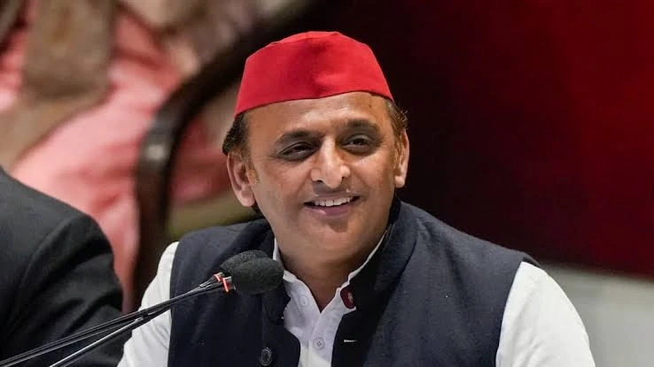 सरकार बनी तो अयोध्या को बनाएंगे भव्य धार्मिक नगरी: अखिलेश यादव