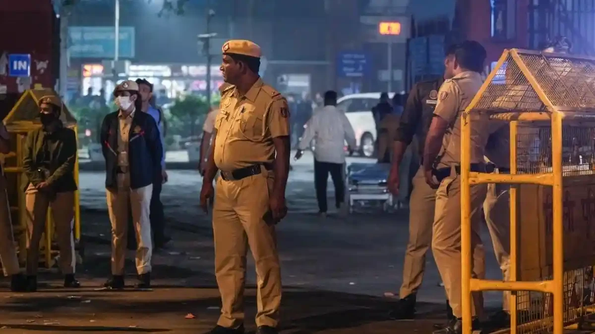 दिल्ली-उत्तराखंड में आतंकी हमले का अलर्ट, धार्मिक-सरकारी जगहों की सुरक्षा बढ़ाई गई