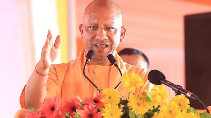 पीलीभीत में बोले सीएम योगी: 'साइकिल' चलेगी तो दंगे होंगे, इसलिए जनता ने पंचर कर दी
