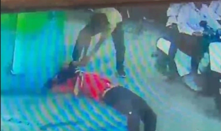 कोरबा: रेलवे ओवरब्रिज के नीचे सोते हमाल की पीट-पीटकर हत्या, वीडियो वायरल