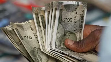 मेरठ: एंटी करप्शन टीम की बड़ी कार्रवाई, दरोगा 20 हजार रुपये रिश्वत लेते गिरफ्तार
