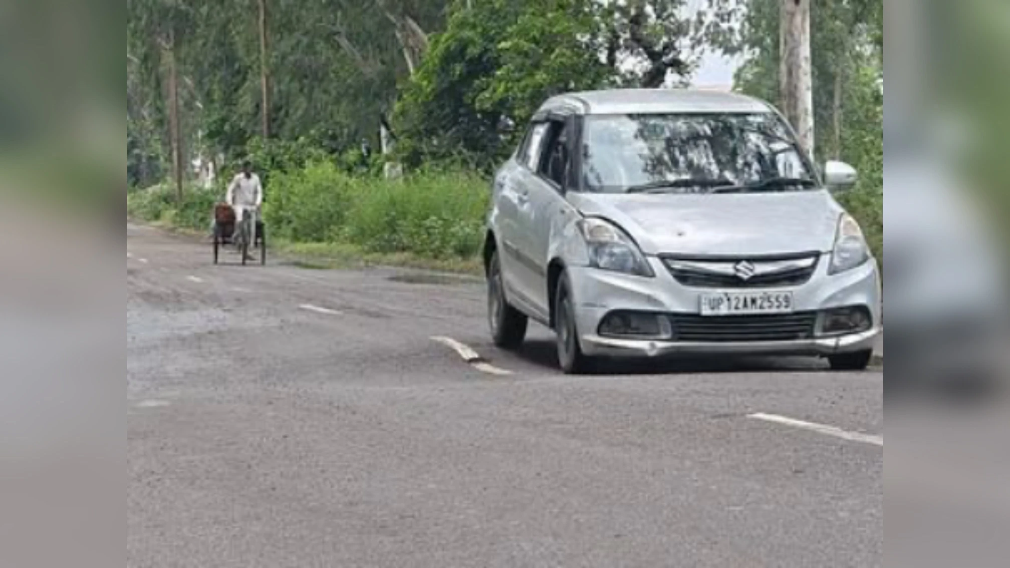 मुजफ्फरनगर: जौली रोड की धंसती सड़क बनी हादसों का कारण, ग्रामीणों में दहशत