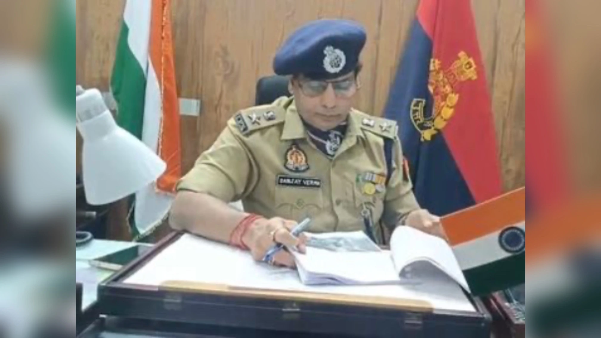 गलती से मुजफ्फरनगर SSP के मोबाइल पर हुआ ₹299 का रिचार्ज, फिर आया ऐसा फोन कि सब मुस्कुरा उठे