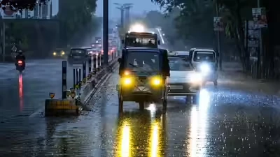 यूपी में मानसून की जोरदार एंट्री, कई जिलों में भारी बारिश से राहत