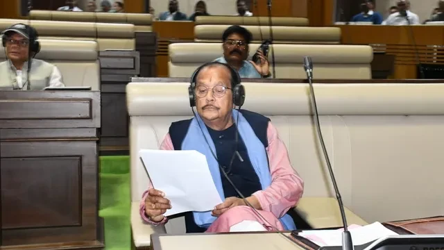 रांची: सुरक्षा काफिले से नाराज मंत्री राधा कृष्ण किशोर ने 16 सुरक्षाकर्मी और 3 वाहन लौटाए