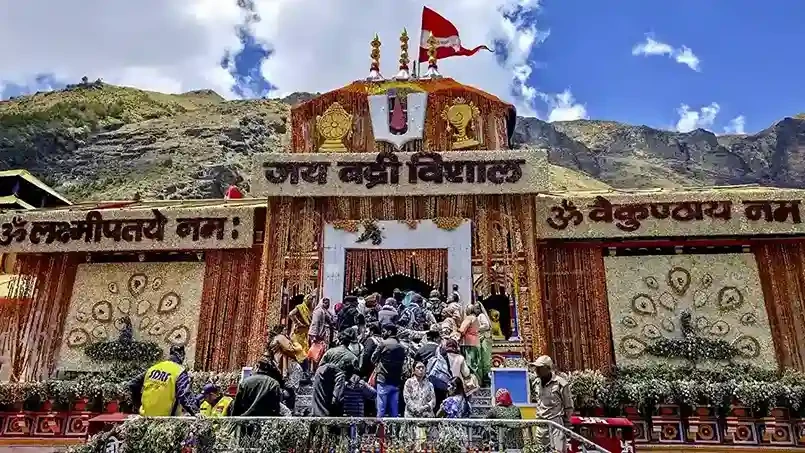 अब बदरीनाथ धाम में दान में कथित हेराफेरी के आरोप, BKTC ने बैठाई जांच