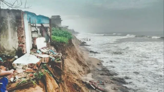 ओडिशा में समुद्री कटाव का कहर, गंजाम के 17 गांवों पर मंडराया अस्तित्व का संकट