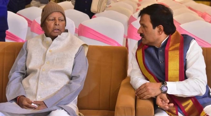 राजद को बड़ा झटका, वरिष्ठ प्रवक्ता मृत्युंजय तिवारी ने सभी पदों से दिया इस्तीफा