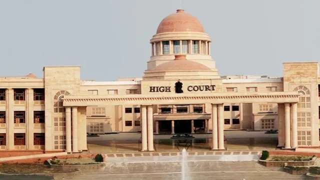 लखनऊ कोर्ट मारपीट मामला: हाईकोर्ट सख्त, चार वकीलों के प्रवेश पर लगाई रोक