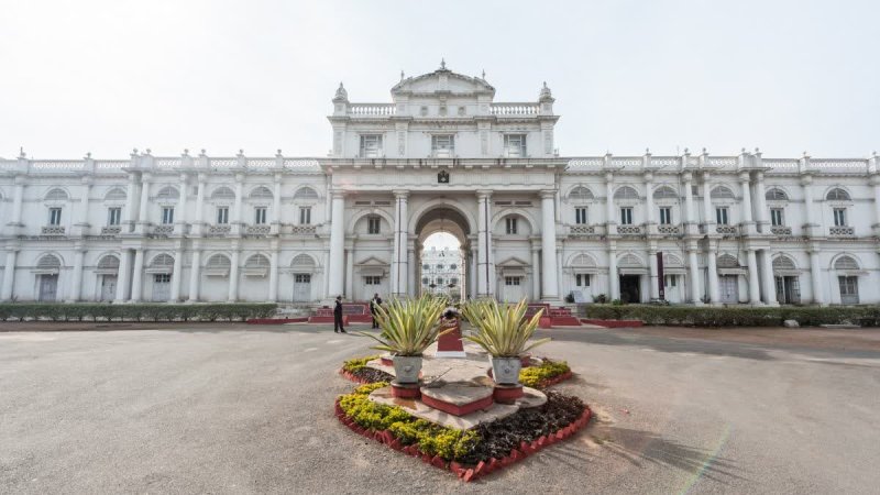 सिंधिया परिवार की अरबों-खरबों की संपत्ति पर महा-समझौता फिर टला, अब 27 जुलाई को सुनवाई