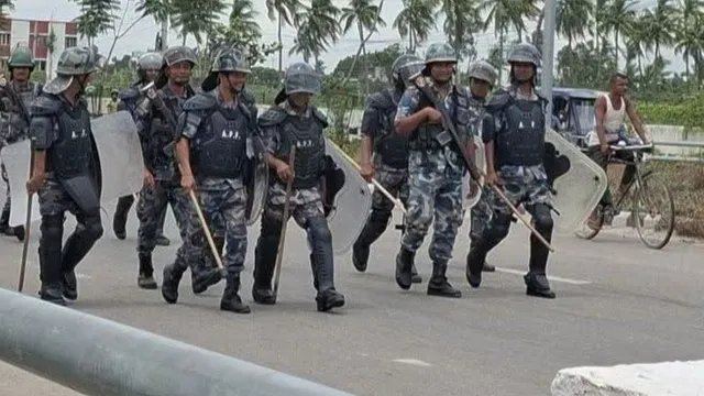 नेपाल के जनकपुरधाम में तनाव के बाद अनिश्चितकालीन कर्फ्यू लागू, सीमा पर बढ़ी चौकसी