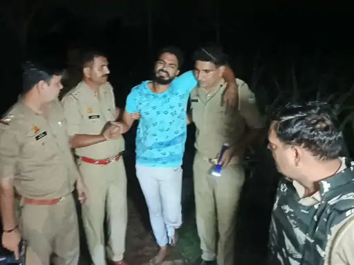 मुजफ्फरनगर: पुलिस मुठभेड़ में वांछित गोकश घायल, तमंचा और चोरी की बाइक बरामद